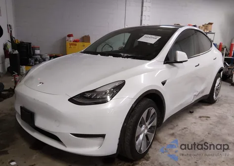 2022 Tesla Model Y Long Range Dual Motor All-Wheel Drive from USA, damaged, VIN 7SAYGDEE9NA012151